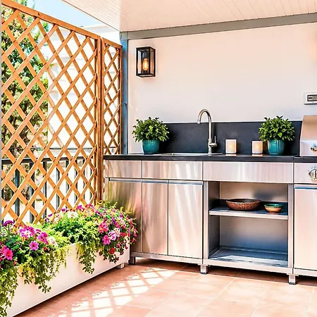 Appartement Il Giardino Di Fede - Ortensia By Interhome